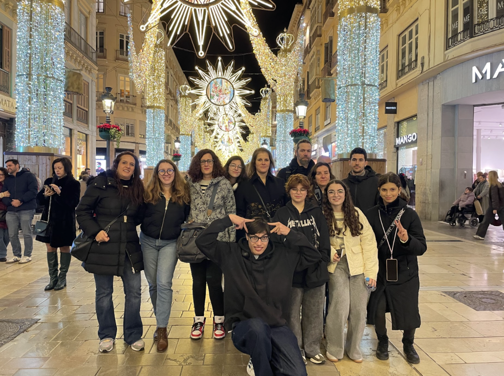 Foto de grupo del encuentro MOVE UP en Málaga